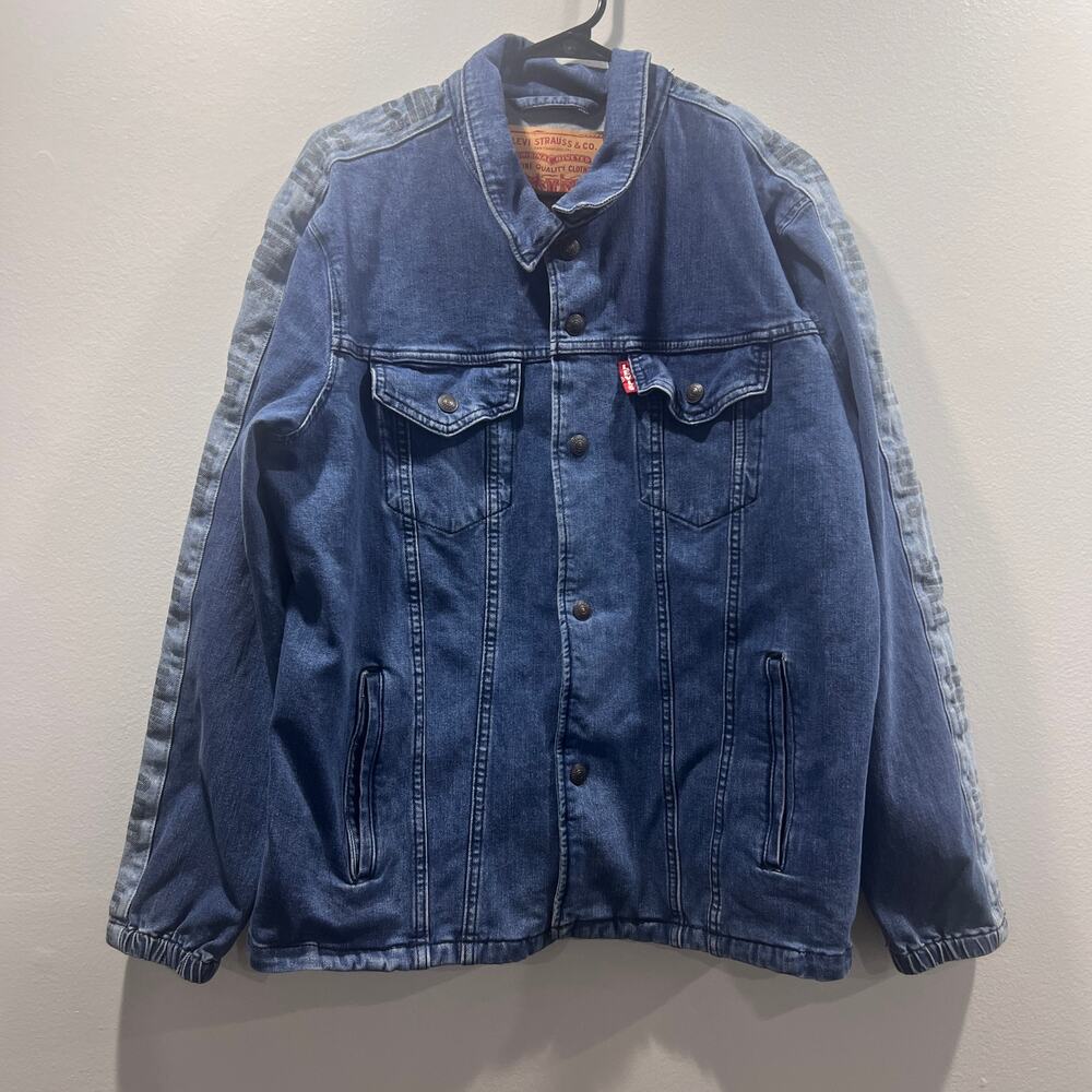 Vintage LEVIS Premium Denim Jacket Men’s Size L Trucker Snap